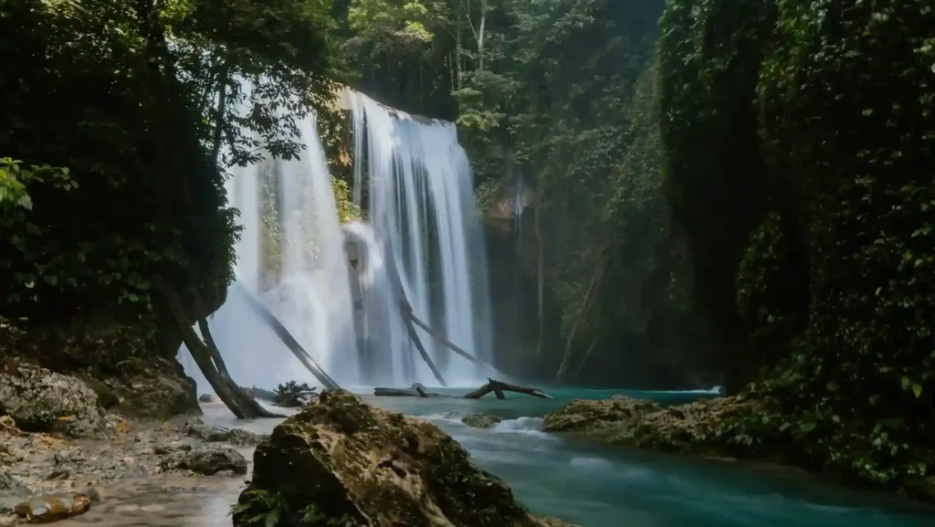 Air Terjun Laumarang