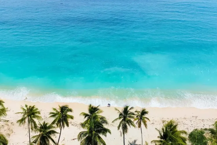 Oyama Beach Banggai | Weer Malino | Luwuk Banggai Tour